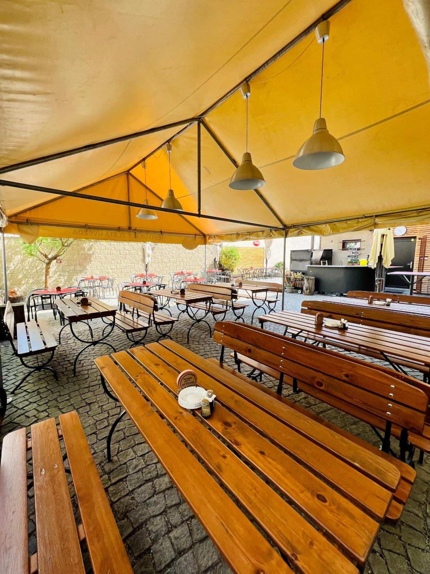 Apartman Zlata Hvezda Τσέσκε Μπουντεγιόβιτσε Εξωτερικό φωτογραφία